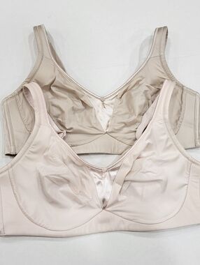 Olga By Warners Size 38DD Set Of 2 Wireless Comfort Bra Nude Intimates